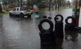 Caos en el AMBA: temporal, calles inundadas y miles de usuarios sin luz